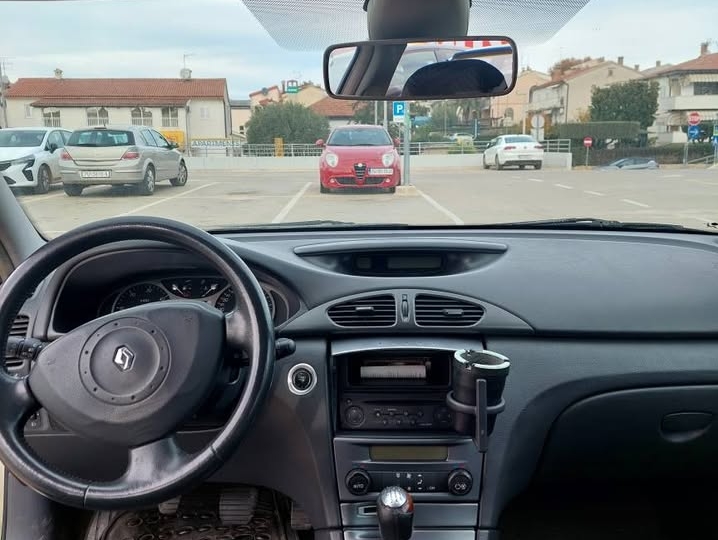 Renault Laguna 2.2 dci