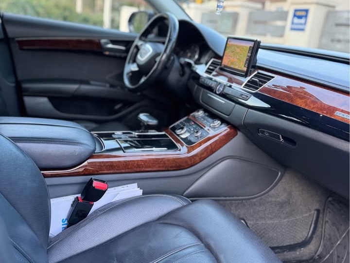 Audi A8 4.2 tdi V8 quatro