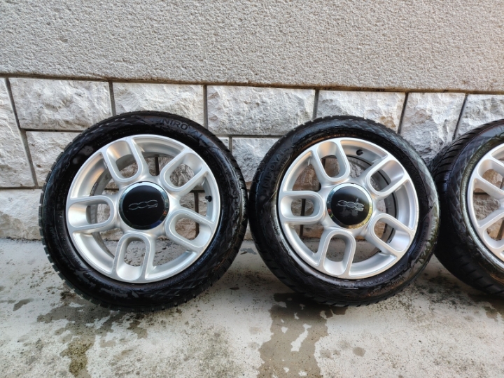 Felge 15" i zimske gume "Fiat 500"