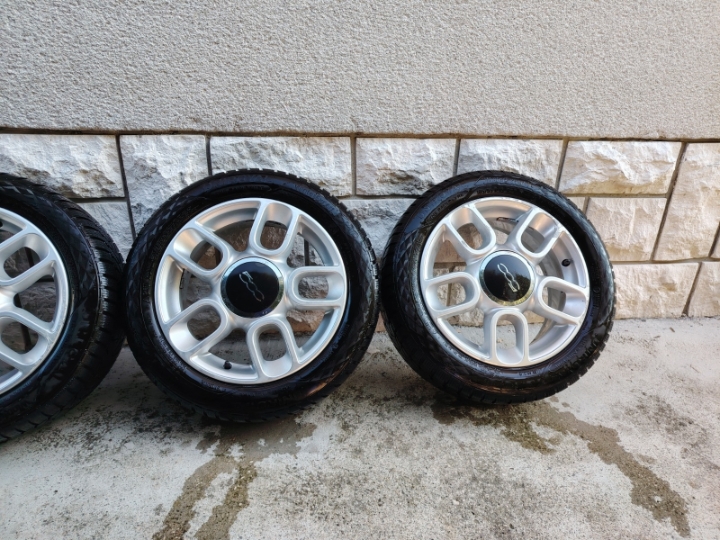 Felge 15" i zimske gume "Fiat 500"
