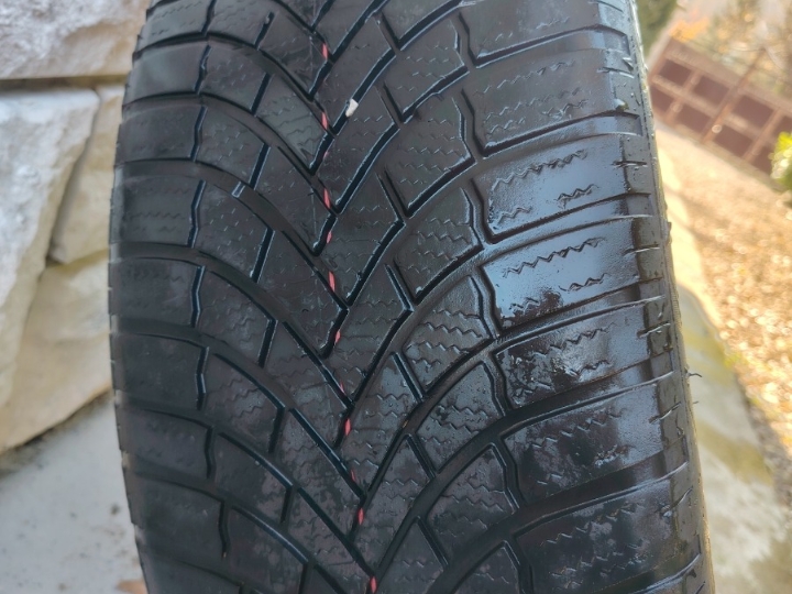 Gume zimske Bridgestone 225/55/19