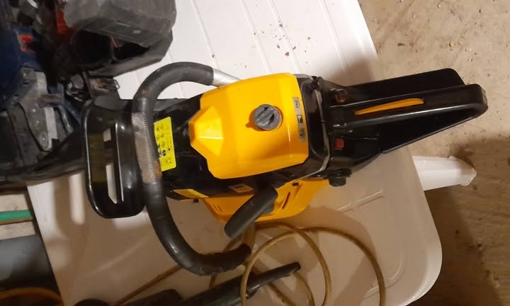 Prodajem sve sa slika komplet!