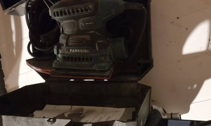 Prodajem sve sa slika komplet!