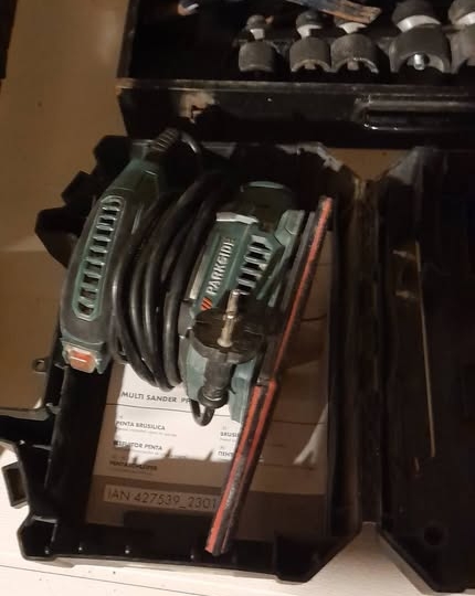 Prodajem sve sa slika komplet!