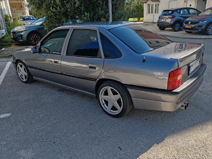 Opel Vectra 2.0i GT