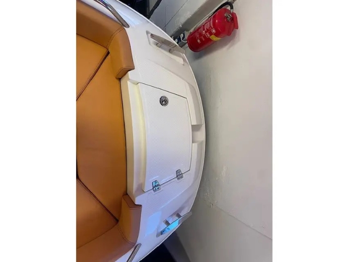 Jaguar 7.0, Prua al vento