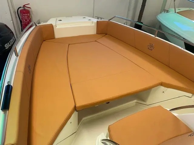 Jaguar 7.0, Prua al vento, novo