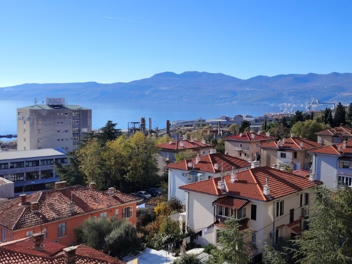 G. Duella, trosobni 75 m2