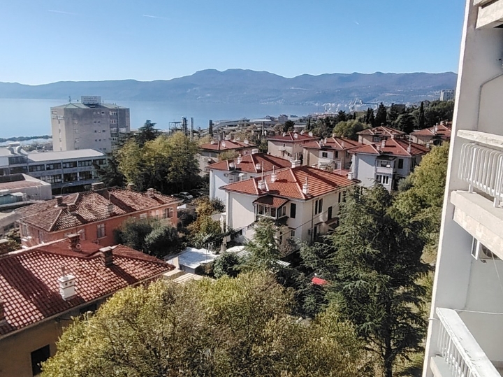 G. Duella, trosobni 75 m2