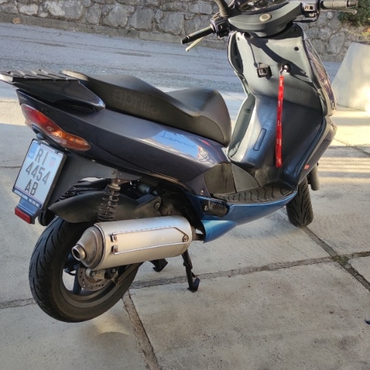 Aprilia Leonardo 150