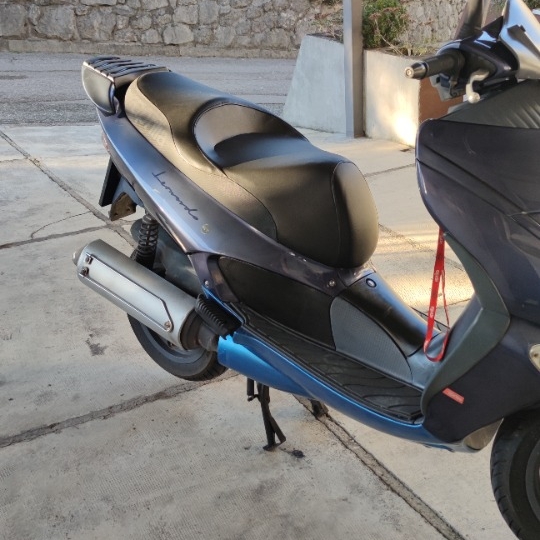 Aprilia Leonardo 150