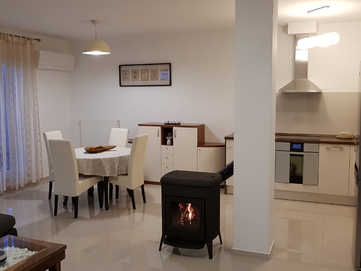 Čavle, Buzdohanj - stan u zgradi s 3 stana