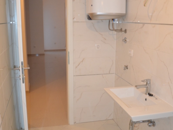 Čavle, Buzdohanj - stan u zgradi s 3 stana