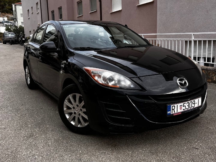 Mazda 3, 1.6 - reg. do 11./2026.