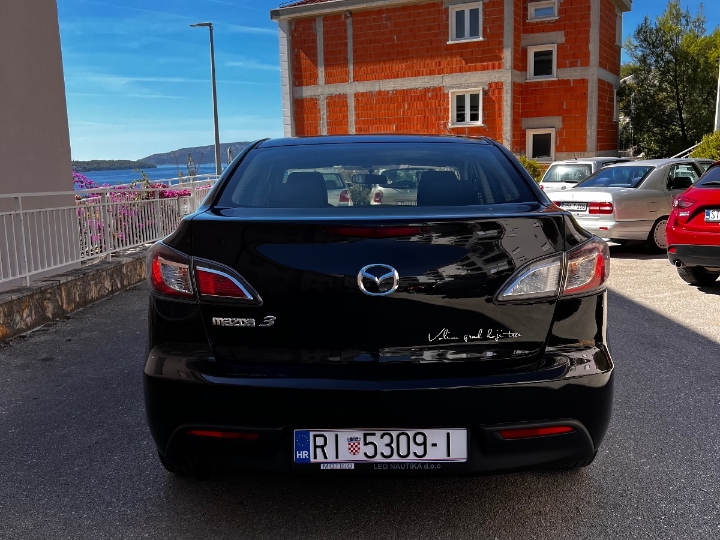 Mazda 3, 1.6 - reg. do 11./2026.
