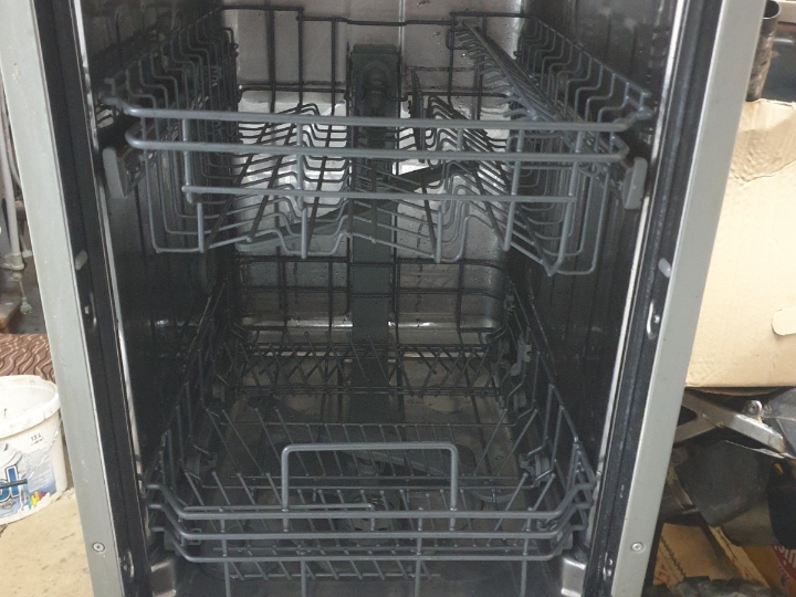 Perilica posuđa širina 45 cm