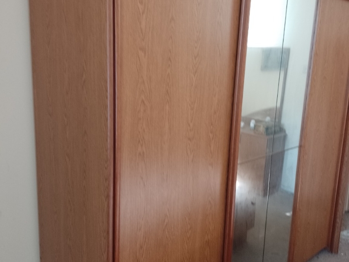 Ormar i dupli krevet s podnicom