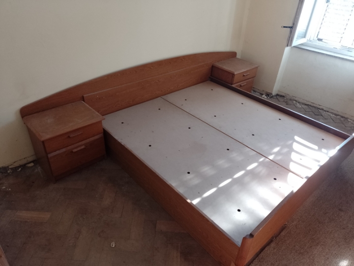 Ormar i dupli krevet s podnicom