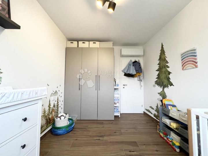 Novigrad, tražena lokacija, luksuzni stan s pogledom