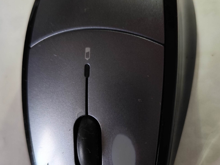 Logitech miš + tipkovnica, bežično