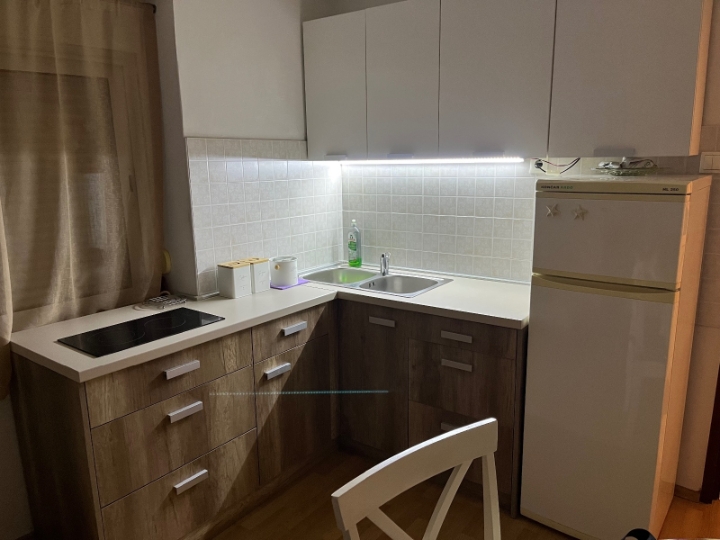 Novi Vinodolski, stan u centru, 1S+DB