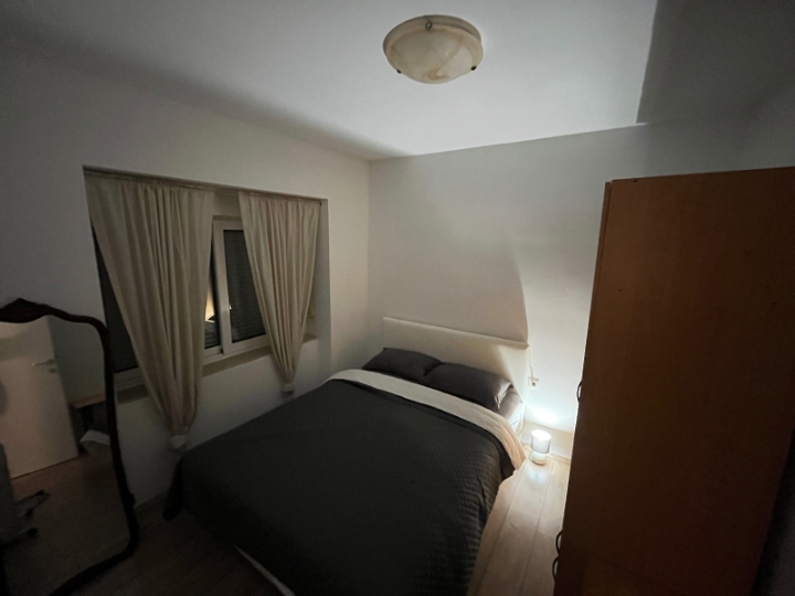 Novi Vinodolski, stan u centru, 1S+DB