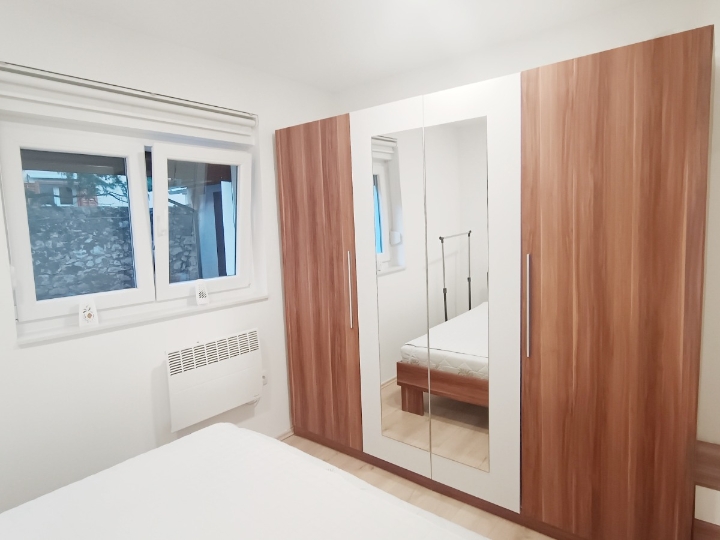 Bulevard, 45 m2, 1S+DB, novouređen