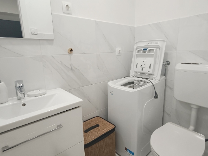 Bulevard, 45 m2, 1S+DB, novouređen