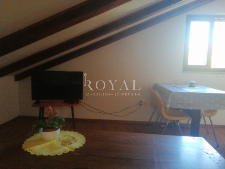 Iznajmljuje se studio apartman 350€