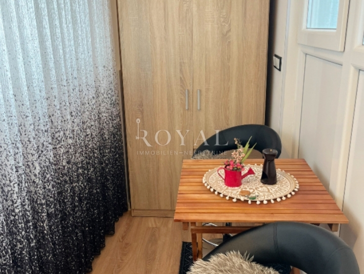 Iznajmljuje se studio apartman