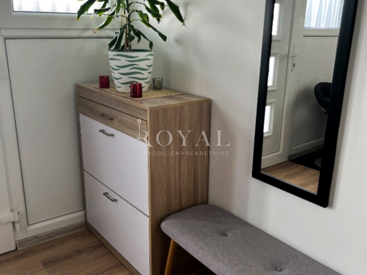 Iznajmljuje se studio apartman