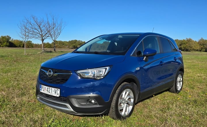Opel Crossland X 1.2, reg. 03./2026. 