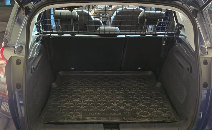 Opel Crossland X 1.2, reg. 03./2026. 