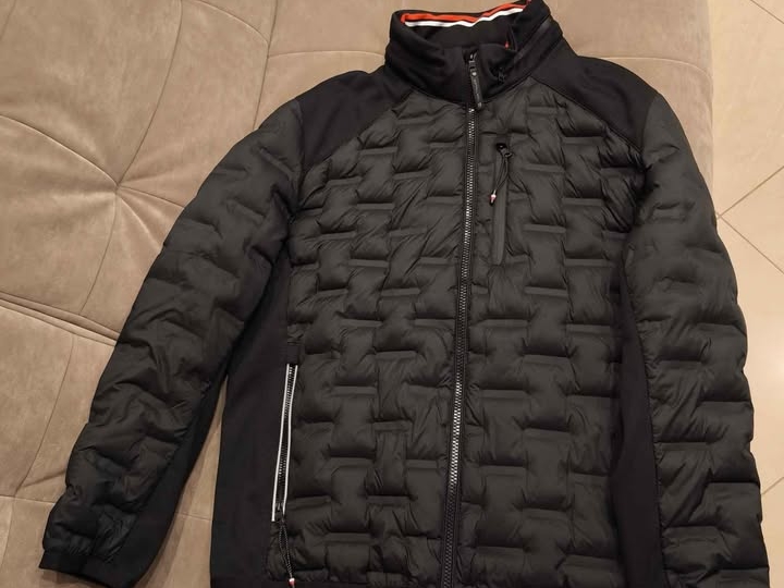 Jakne Tom Taylor i dva prsluka 