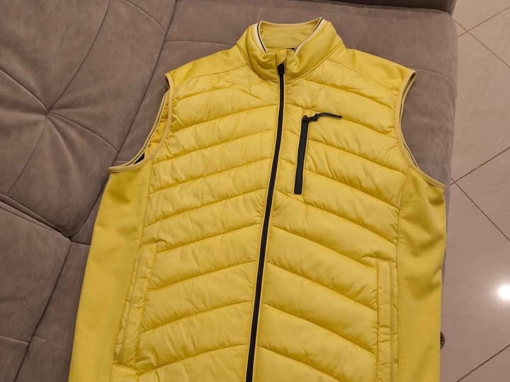 Jakne Tom Taylor i dva prsluka 