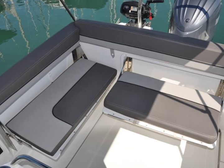 Jeanneau Cap Camarat 7.5 WA