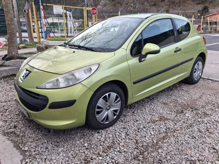 Peugeot 207