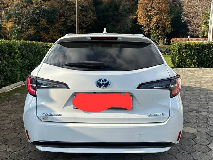 Toyota Corolla 1.8 Hybrid