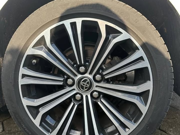 Toyota Corolla 1.8 Hybrid