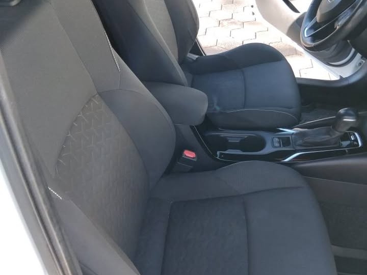 Toyota Corolla 1.8 Hybrid