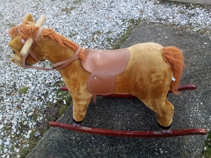 Konjić ljuljačka njihaljka