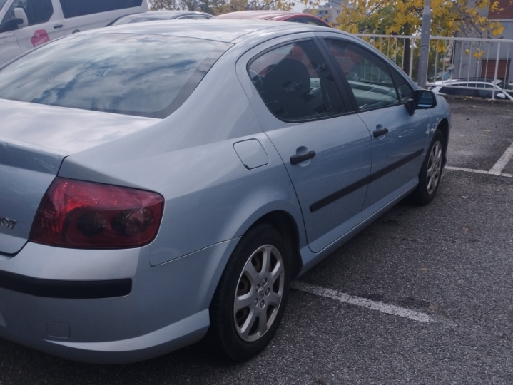 Peugeot 407