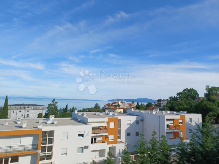 Lovran, stan na top lokaciji s pogledom na more!