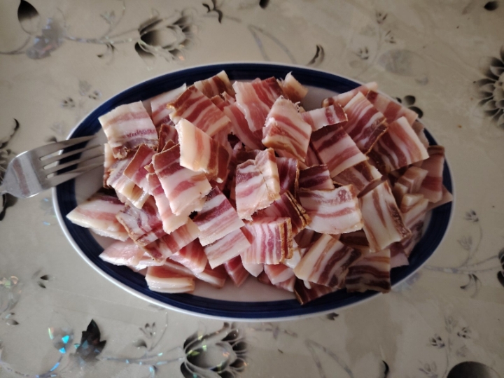 Slavonska slanina i kobasice