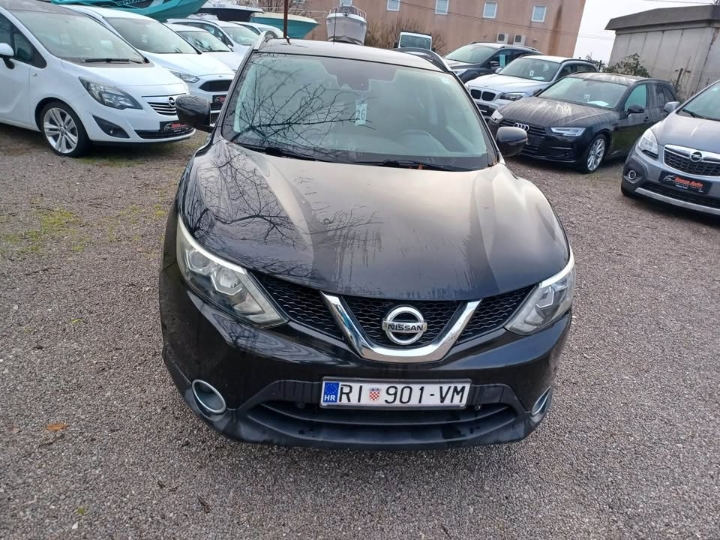 Nissan Qashqai 1.2