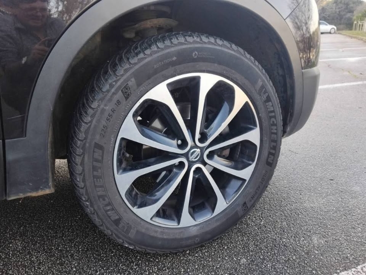 Nissan Qashqai 2.0 benz