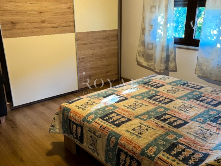 Najam stana na Gornjem Zametu, 32 m