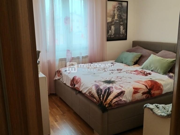 Marinići, 81.30m2, 3S+DB s balkonom i parkingom