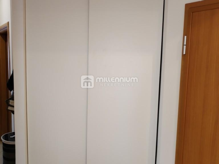 Marinići, 81.30m2, 3S+DB s balkonom i parkingom