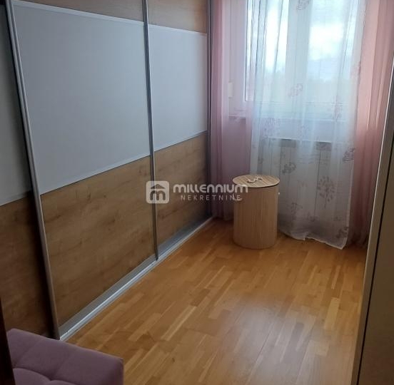 Marinići, 81.30m2, 3S+DB s balkonom i parkingom